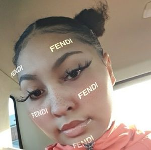 Meet your Posher, Treasure